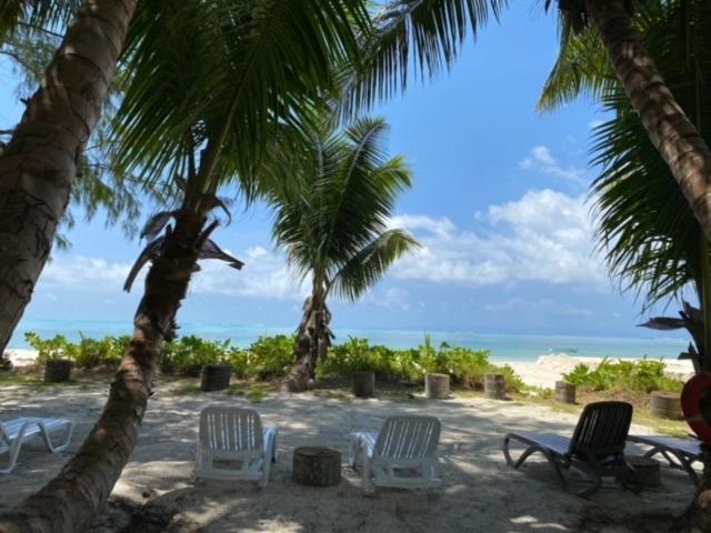 Hotel La Voi Del Mare à Grand Anse  Extérieur photo