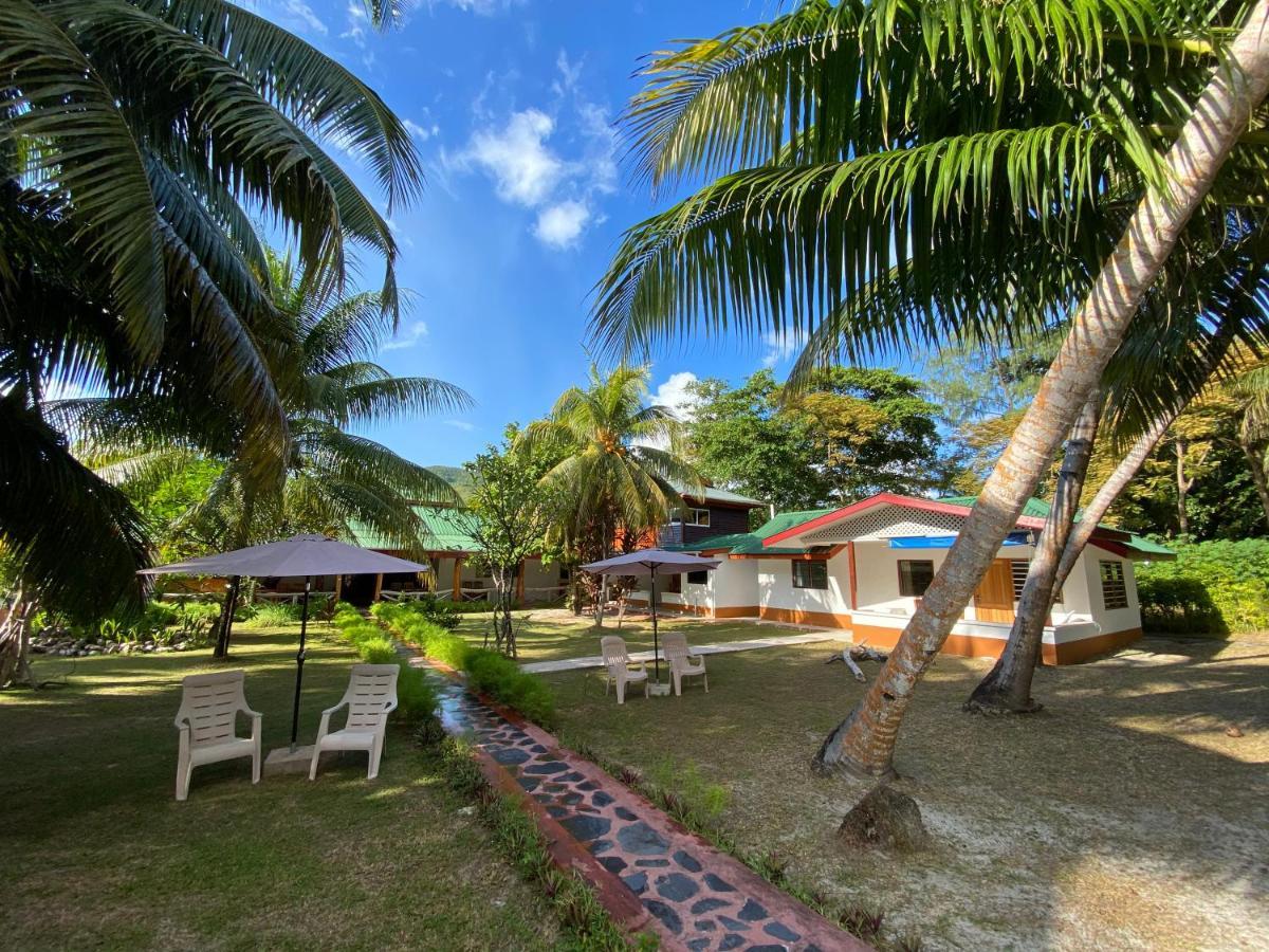 Hotel La Voi Del Mare à Grand Anse  Extérieur photo